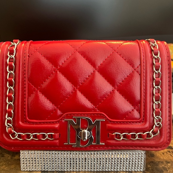 Badgley Mischka Handbags - NWT Red Badgley Mischka Quilted Chain Shoulder Bag